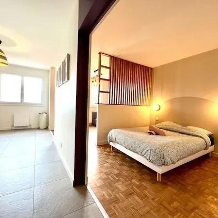 L'universitaire, Campus, Parking, Montagnes Appartement